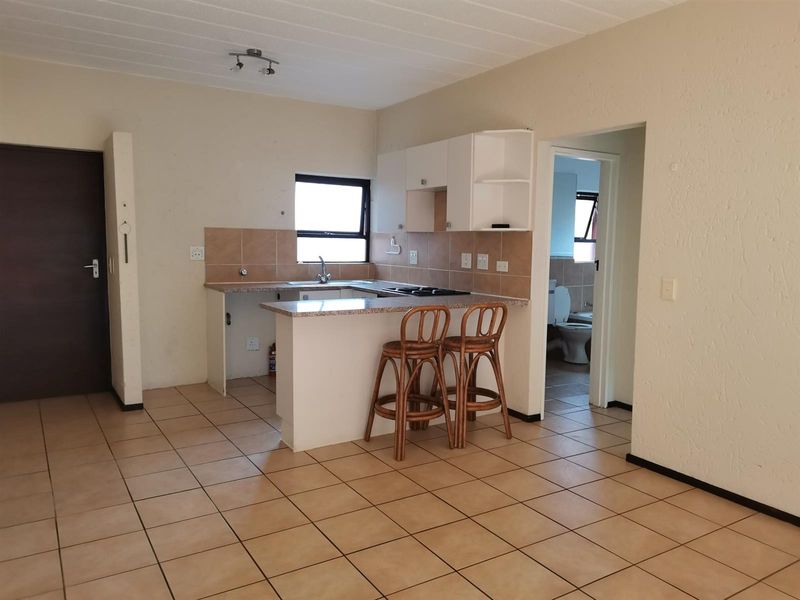 Groundfloor apartment for sale in Sunninghill, - Photo 4