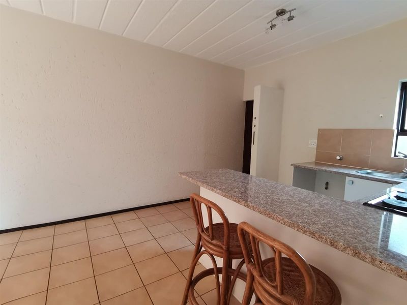 Groundfloor apartment for sale in Sunninghill, - Photo 7