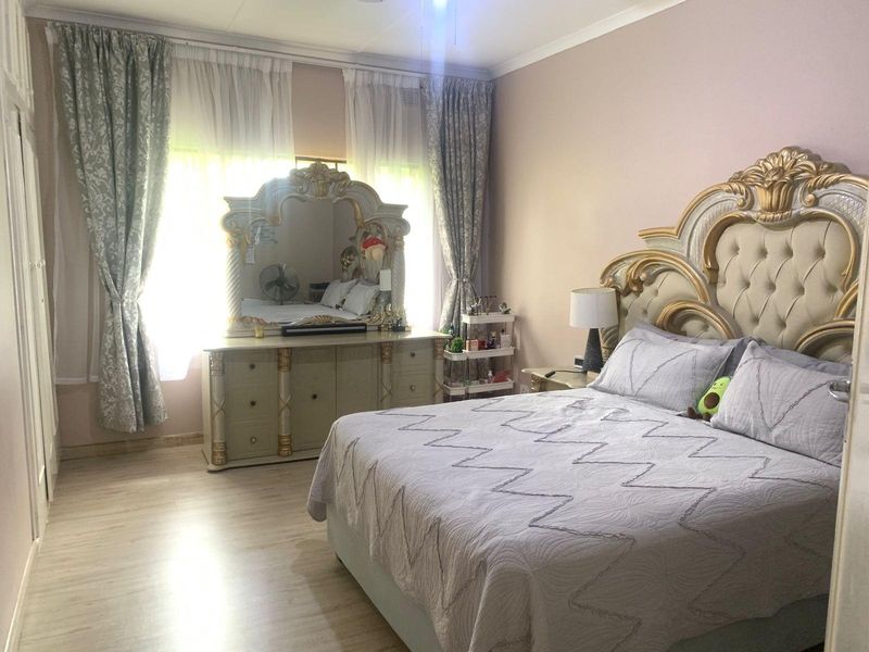 Townhouse For Sale in Wembley, Pietermaritzburg, KwaZulu Natal - Photo 2