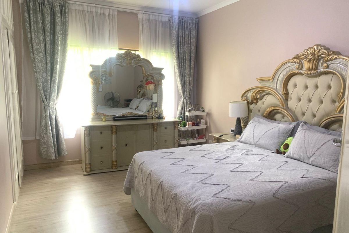 Townhouse For Sale in Wembley, Pietermaritzburg, KwaZulu Natal - Photo 2