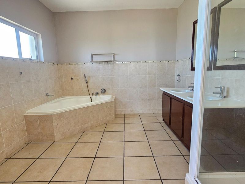 Apartment For Sale in Ramsgate, Margate, KwaZulu Natal - Photo 10