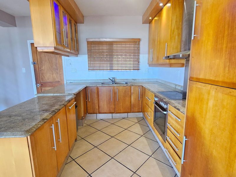 Apartment For Sale in Ramsgate, Margate, KwaZulu Natal - Photo 5