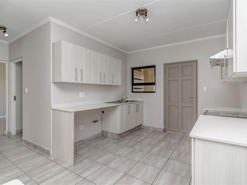 2 Bed | 2 Bath Apartment - Ihita Complex, Beverley - Photo 3