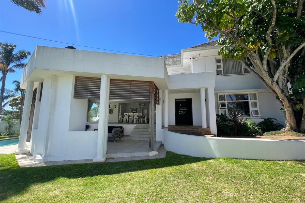 Upmarket Home with Separate Luxury Guest House in Selborne - Photo 4