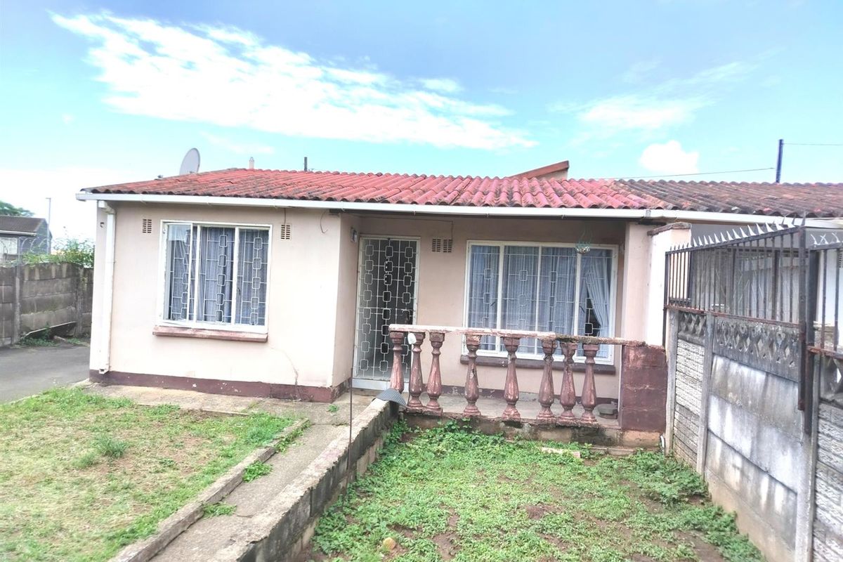 2 Bedroom House with an Outbuilding for Sale in Westham, Phoenix, KwaZulu Natal - Photo 4