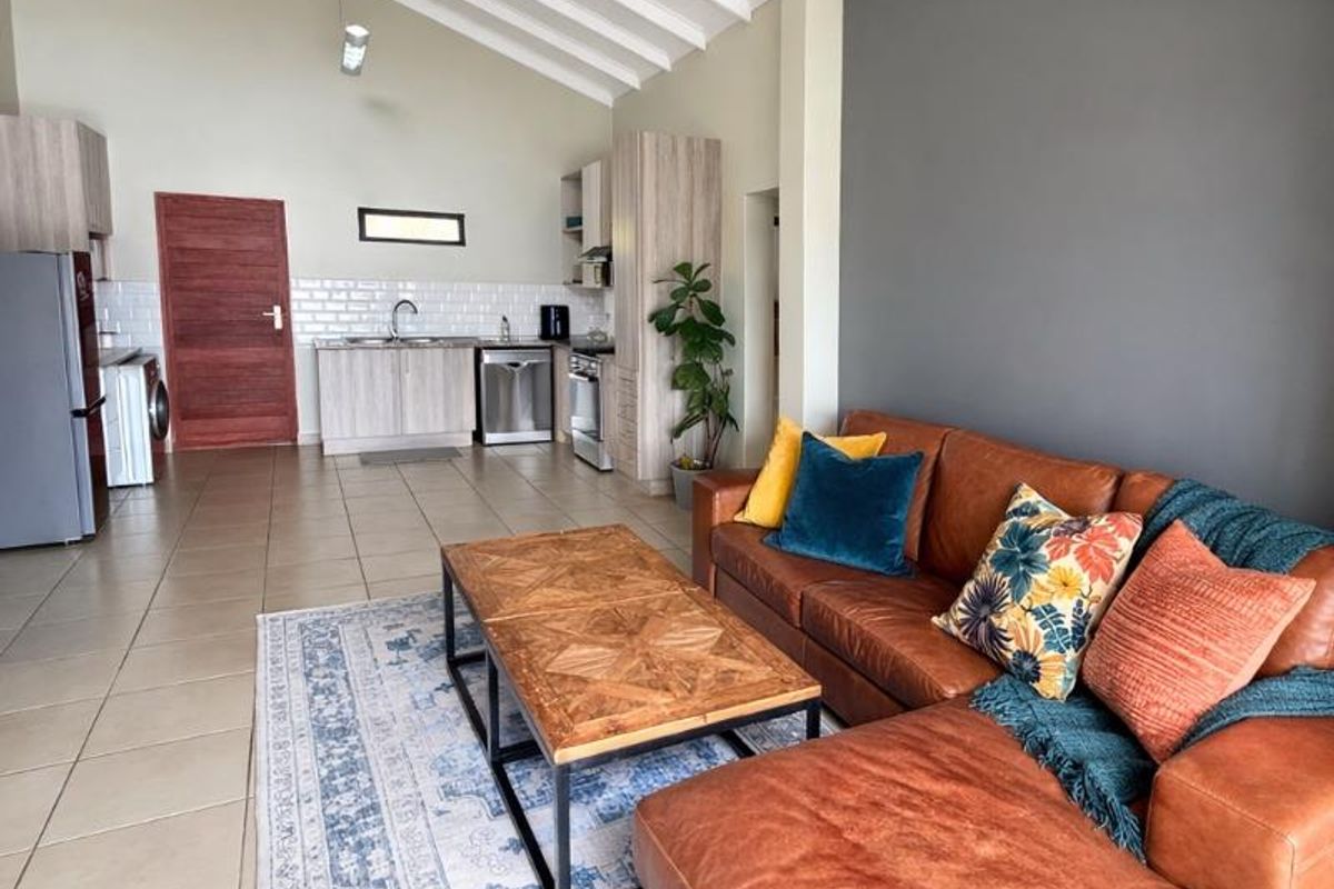 Stylish 2 Bedroom Apartment | 2 Bathrooms | Large Enclosed Entertainer’s Balcony - Photo 4