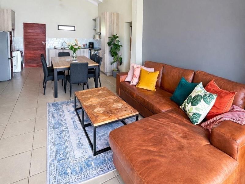 Stylish 2 Bedroom Apartment | 2 Bathrooms | Large Enclosed Entertainer’s Balcony - Photo 3