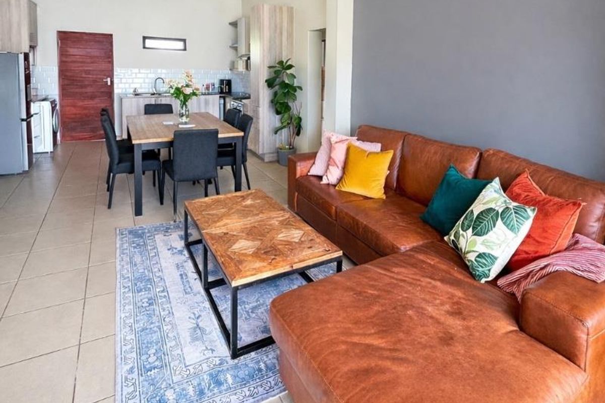 Stylish 2 Bedroom Apartment | 2 Bathrooms | Large Enclosed Entertainer’s Balcony - Photo 3