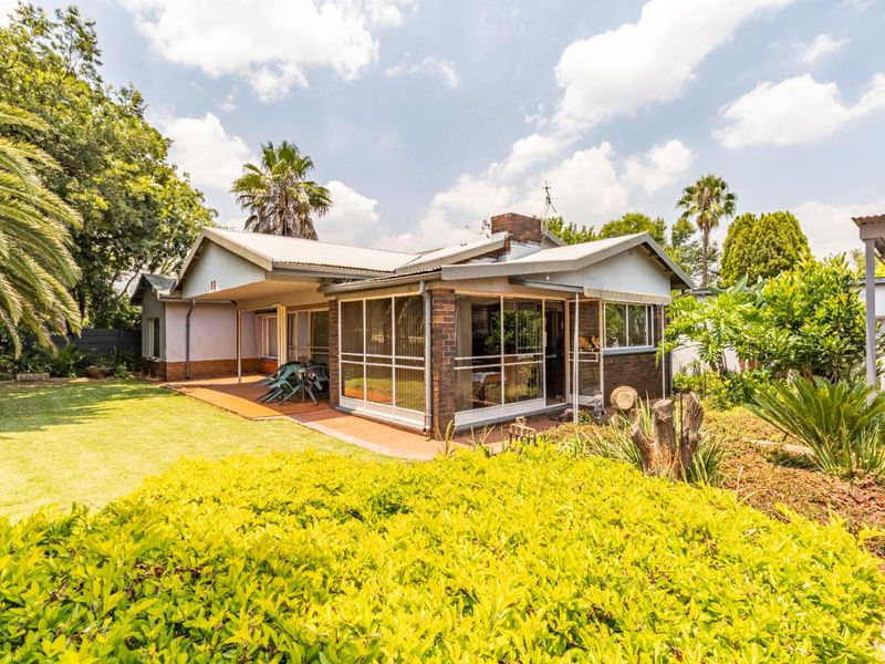 House For Sale in Valhalla, Centurion (Denise/Mariska) - Photo 2