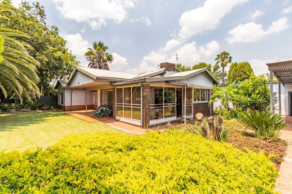 House For Sale in Valhalla, Centurion (Denise/Mariska) - Photo 2