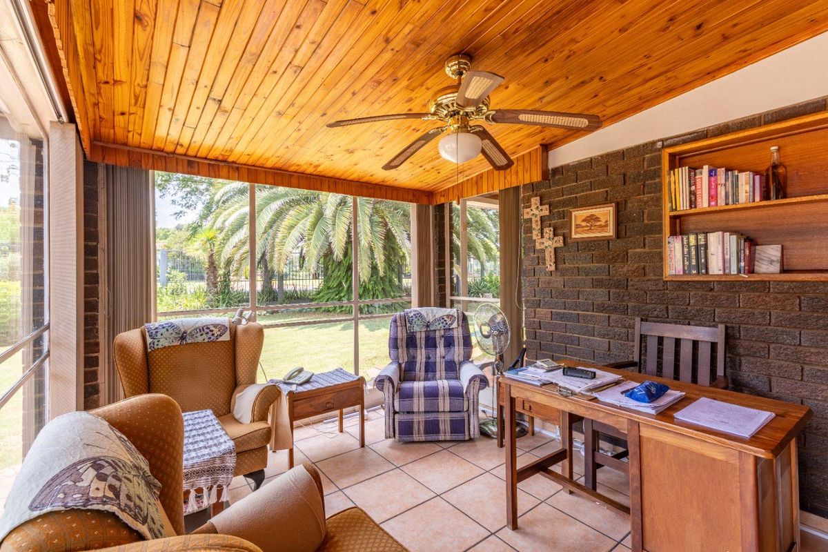 House For Sale in Valhalla, Centurion (Denise/Mariska) - Photo 3