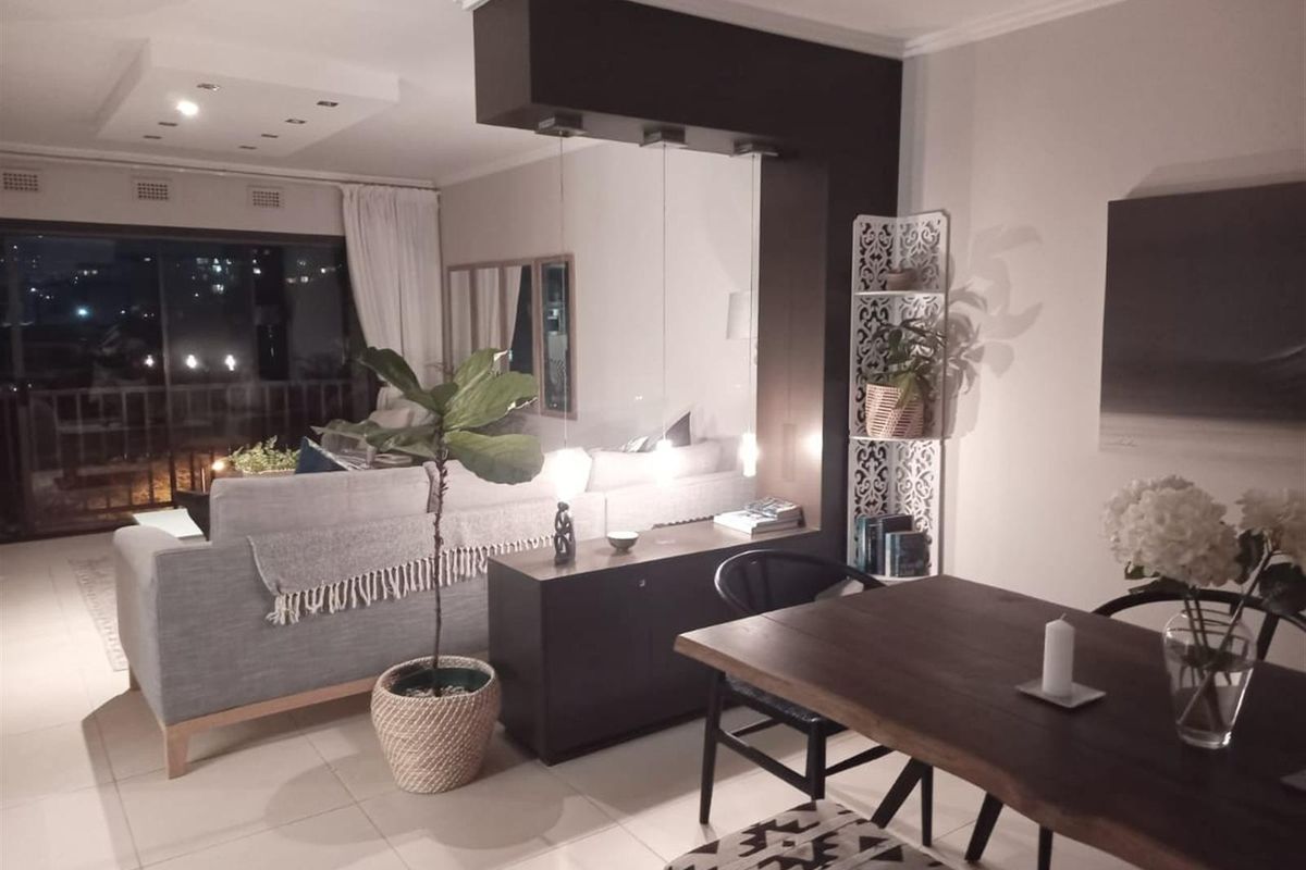 Beachfront Apartment For Sale in Umhlanga Central, Umhlanga, KwaZulu Natal - Photo 3