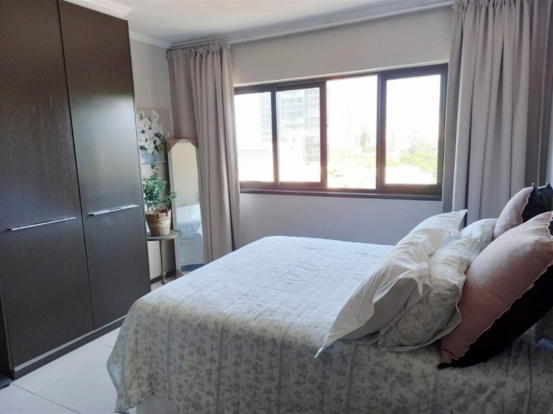 Beachfront Apartment For Sale in Umhlanga Central, Umhlanga, KwaZulu Natal - Photo 7
