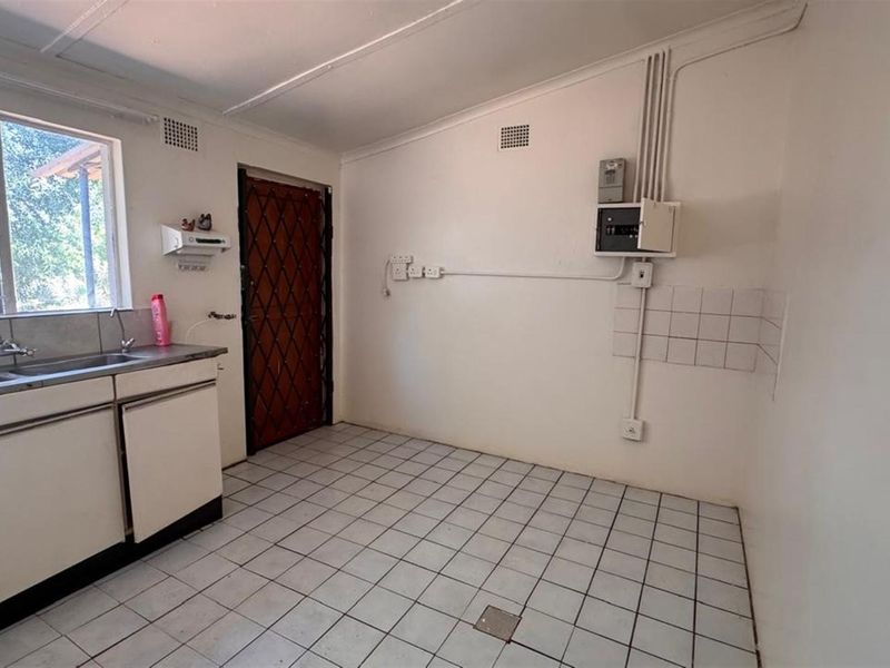 Established Comfort and Endless Potential: A Place to Call Your Own - Photo 2