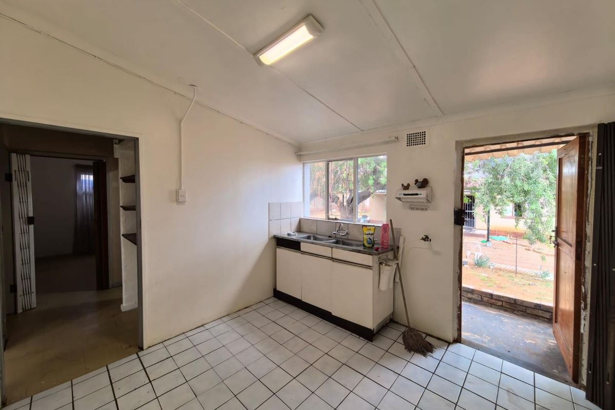 Established Comfort and Endless Potential: A Place to Call Your Own - Photo 3