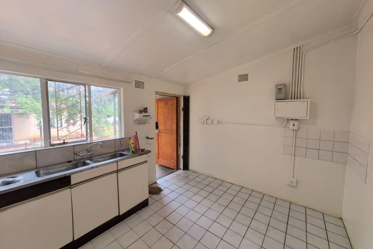 Established Comfort and Endless Potential: A Place to Call Your Own - Photo 4