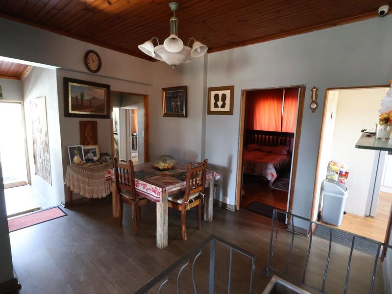 Generous Double-Storey Living with River Outlook and Income Potential - Photo 10