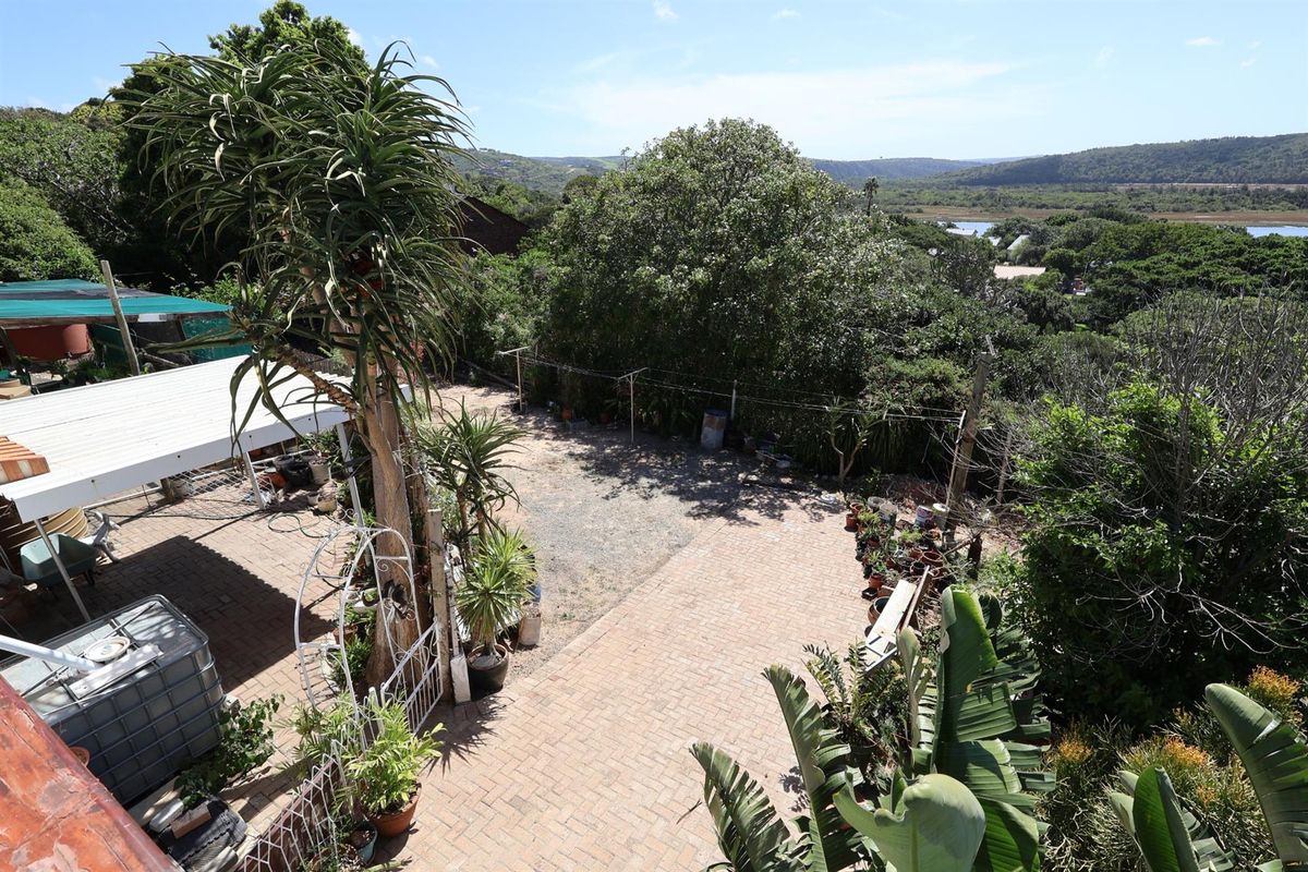 Generous Double-Storey Living with River Outlook and Income Potential - Photo 4