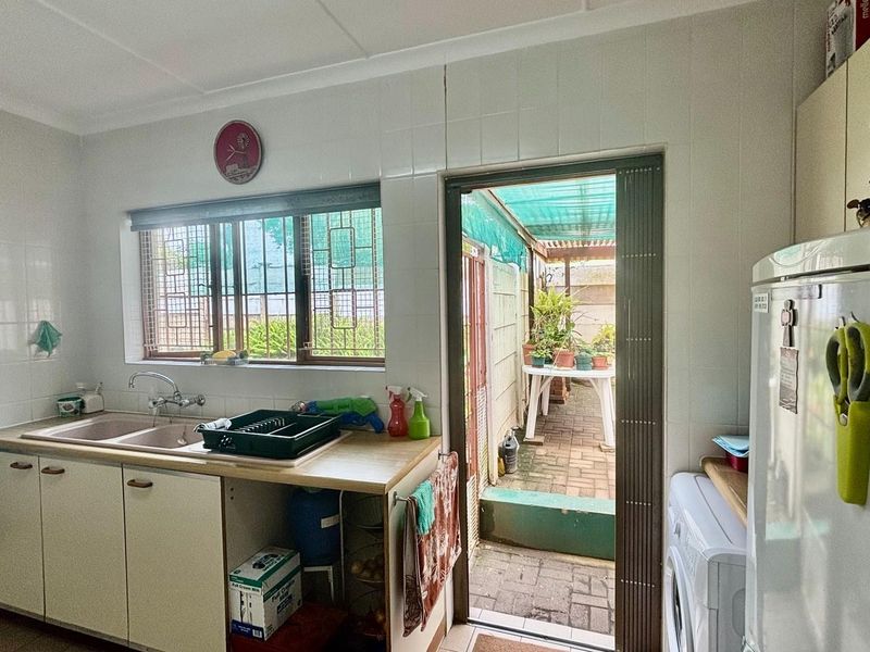 Townhouse For Sale in Margate, KwaZulu Natal - Photo 5