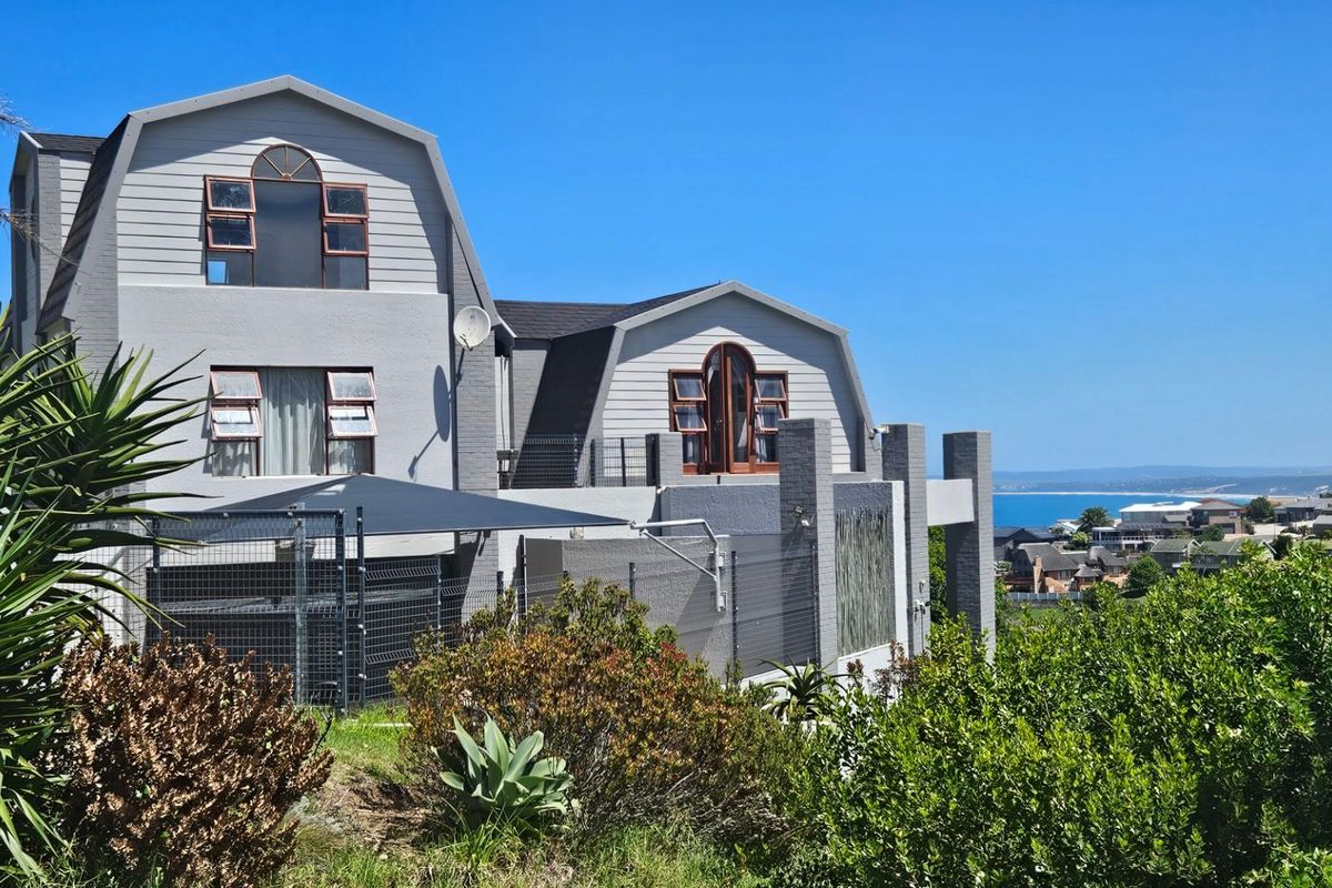 House For Sale in Dana Bay, Mossel Bay - Photo 2