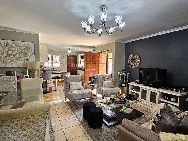Townhouse For Sale in Margate, KwaZulu Natal - Photo 6