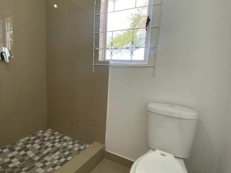 Cottage To Rent in Westville, Durban, KwaZulu Natal R12000 - Photo 10