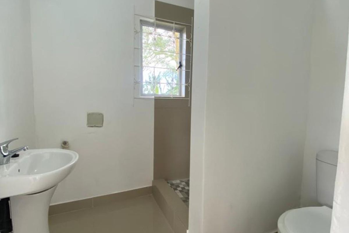 Cottage To Rent in Westville, Durban, KwaZulu Natal R12000 - Photo 4