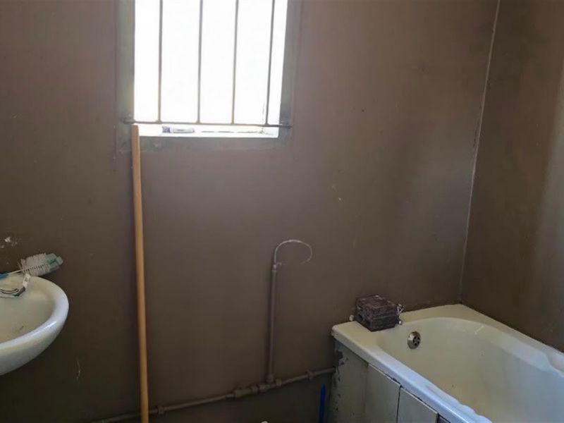 House For Sale in Kuilsrivier Industria, Kuils River - Photo 4