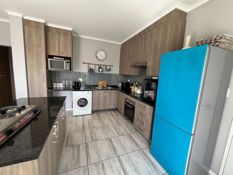 House For Sale in Blue Hills AH, Blue Hills, Midrand - Photo 6