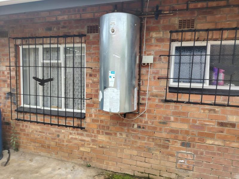 Spacious Dual-Living Property in the Heart of the Kwazulu-Natal Midlands - Photo 7