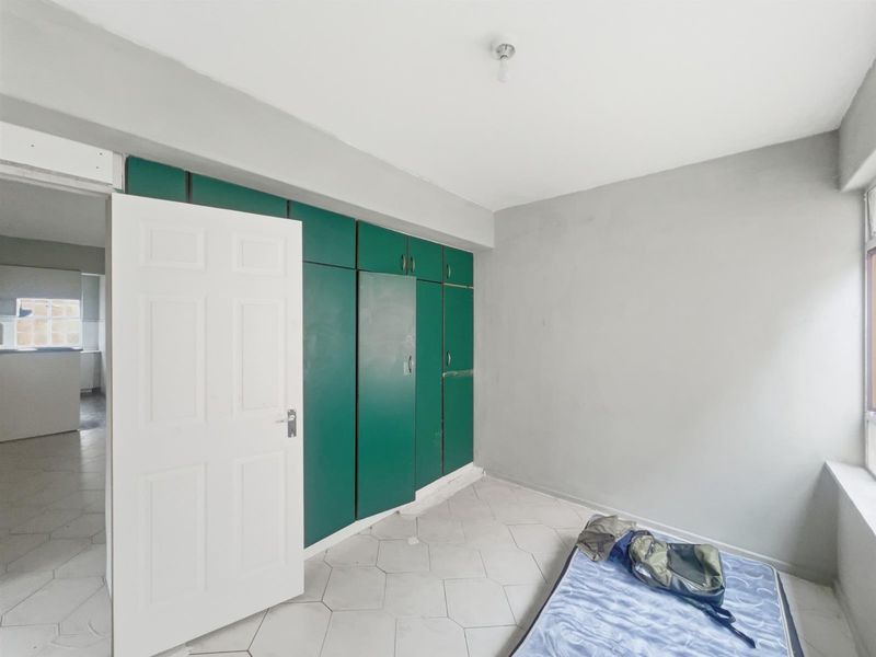 2 Bedroom Apartment For Sale in Durban Central, Durban, KwaZulu-Natal - Photo 6