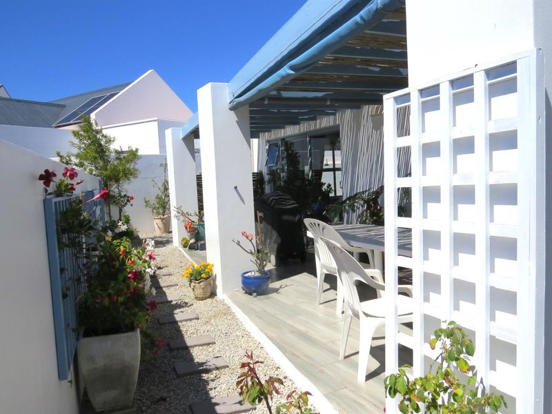 Lovely spacious three bedroom house in beautiful Blue Lagoon - Photo 8
