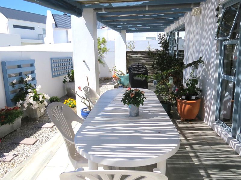 Lovely spacious three bedroom house in beautiful Blue Lagoon - Photo 7