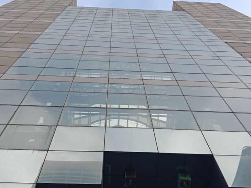 Modern Studio Apartment for Rent in the Heart of Marshalltown, Gauteng - Photo 2