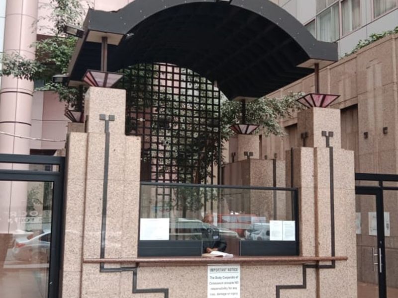 Modern Studio Apartment for Rent in the Heart of Marshalltown, Gauteng - Photo 3