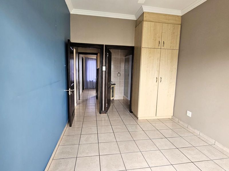 House For Sale in St Michaels On Sea, Margate, KwaZulu Natal - Photo 10