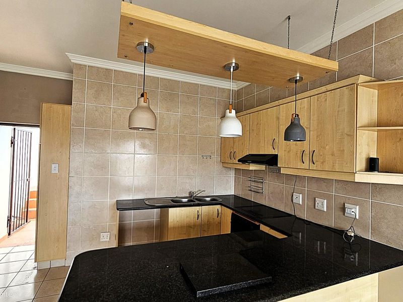 House For Sale in St Michaels On Sea, Margate, KwaZulu Natal - Photo 2