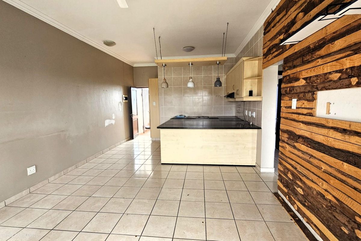 House For Sale in St Michaels On Sea, Margate, KwaZulu Natal - Photo 3