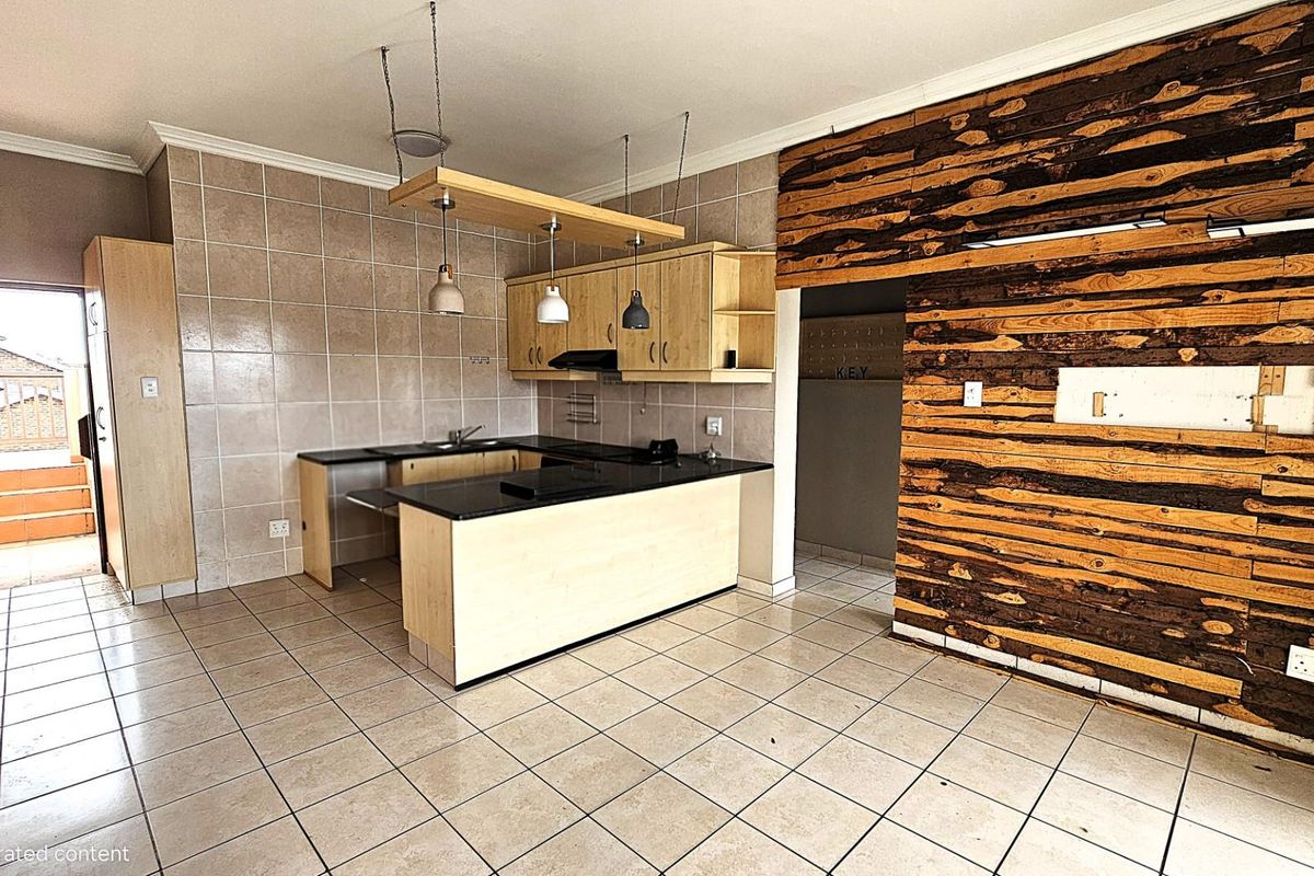 House For Sale in St Michaels On Sea, Margate, KwaZulu Natal - Photo 4