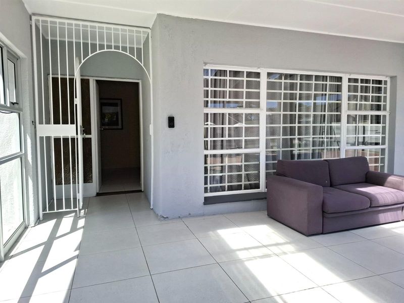 House To Rent in Summerstrand, Port Elizabeth - Photo 4