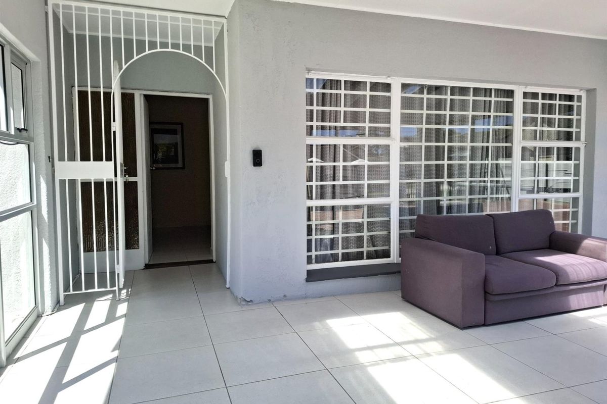 House To Rent in Summerstrand, Port Elizabeth - Photo 4
