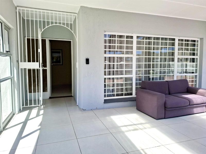 House To Rent in Summerstrand, Port Elizabeth - Photo 3