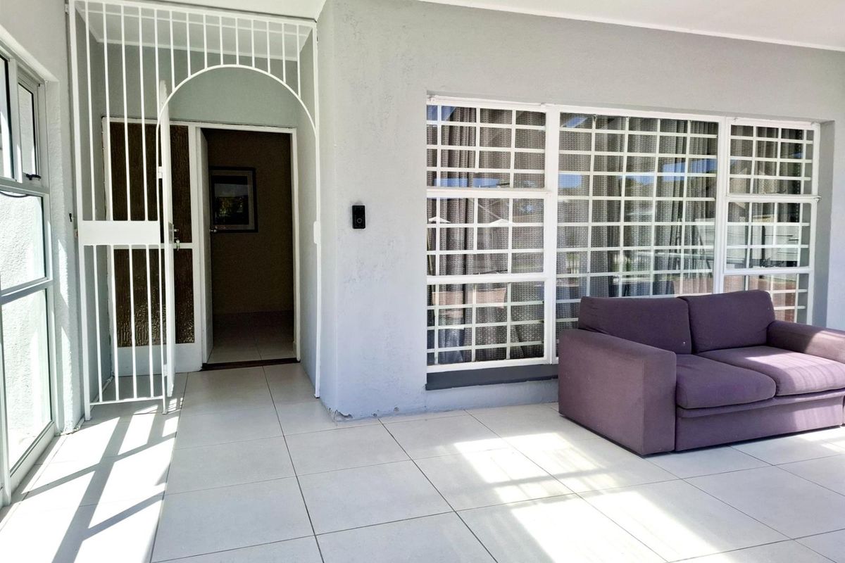 House To Rent in Summerstrand, Port Elizabeth - Photo 3