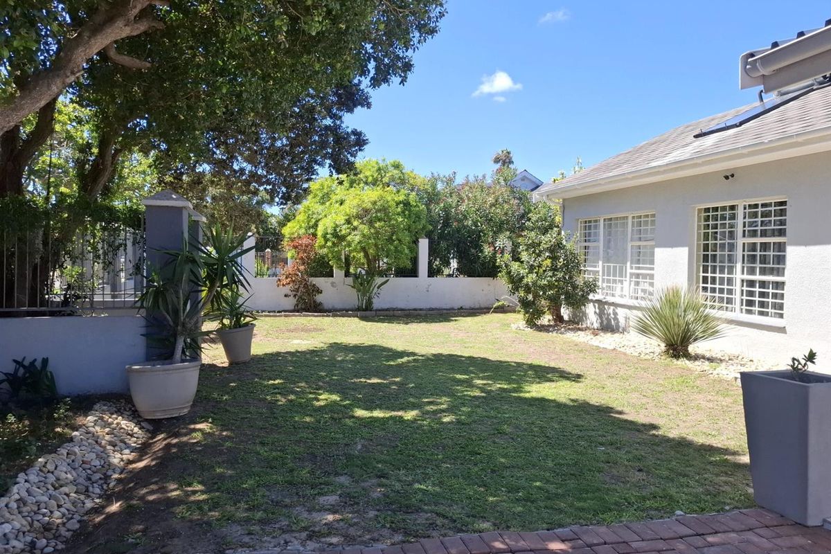 House To Rent in Summerstrand, Port Elizabeth - Photo 2