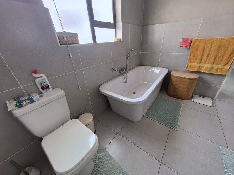 Contemporary Executive Living: Your Secure Full-Title "Lock-Up-and-Go" Sanctuary in Hillcrest - Photo 7