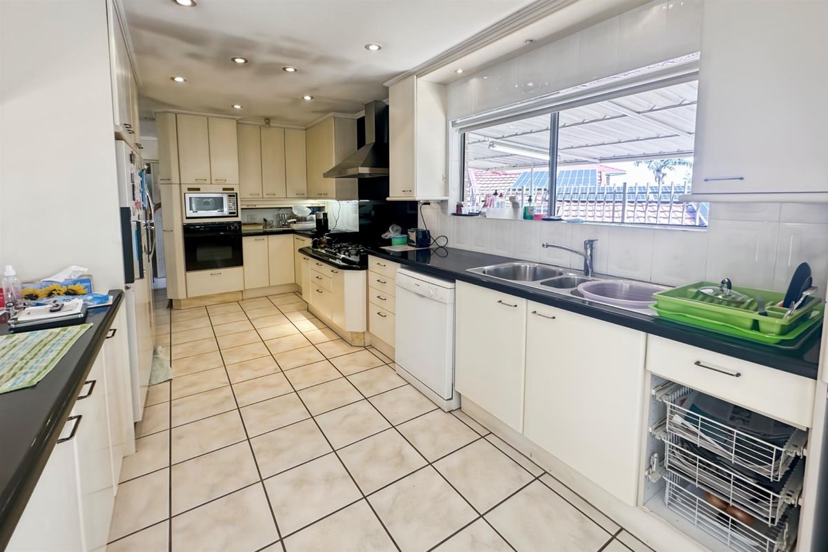 3 Bedroom House in Allandale - Photo 3