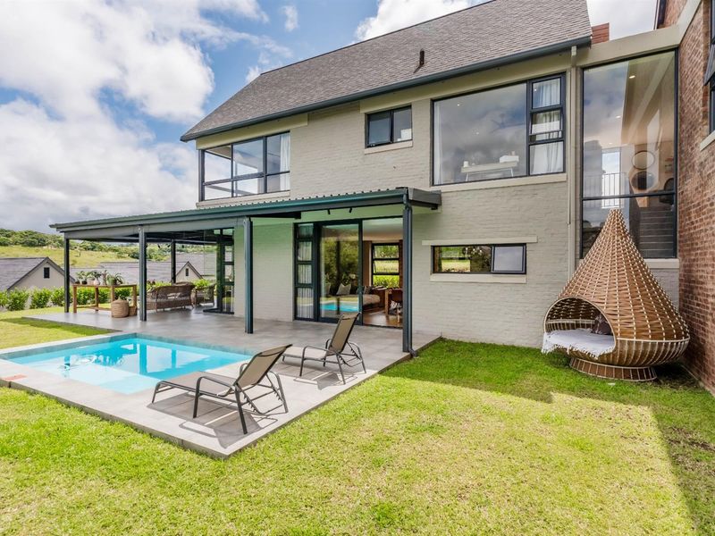 Stylish, Modern, And Full Of Character - Photo 1
