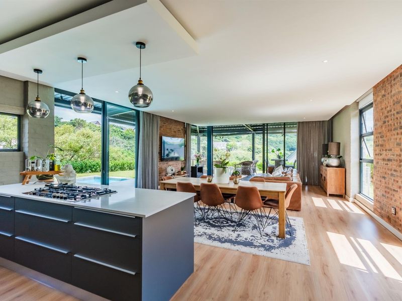Stylish, Modern, And Full Of Character - Photo 2
