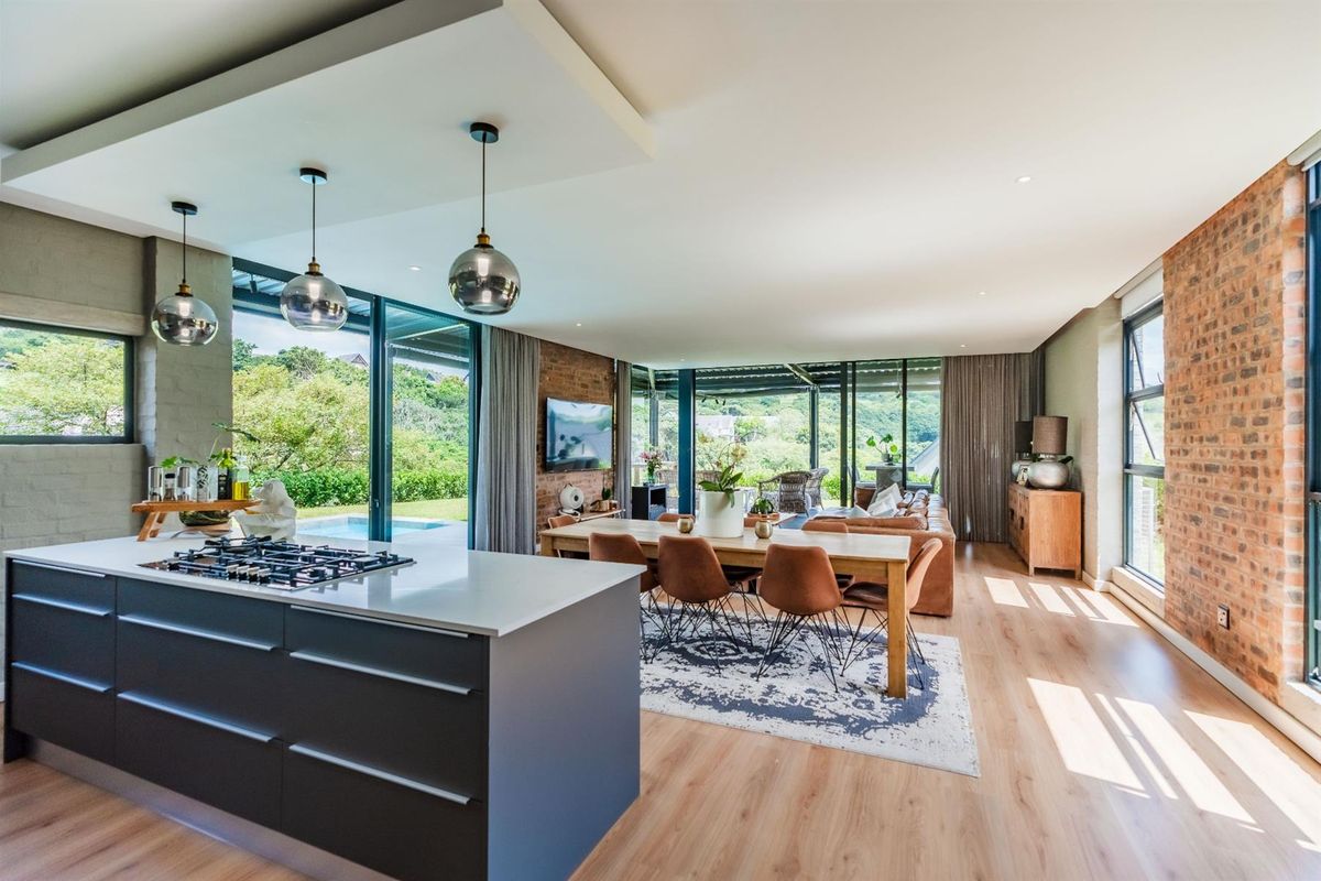 Stylish, Modern, And Full Of Character - Photo 2