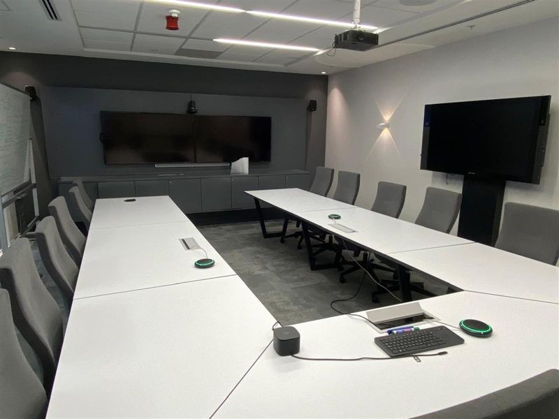 Premium Offices To Let on The Foreshore, Cape Town - Photo 9